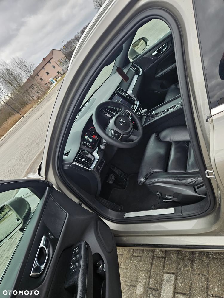 Volvo V60 D3 Momentum - 5