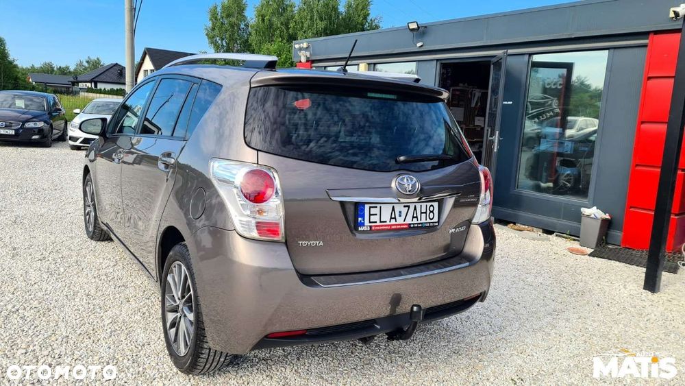 Toyota Verso - 36