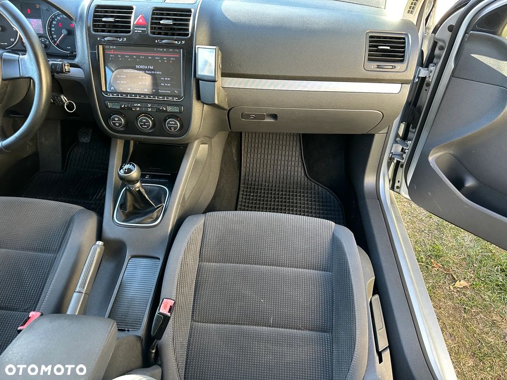 Volkswagen Golf 1.9 TDI DPF Comfortline - 3