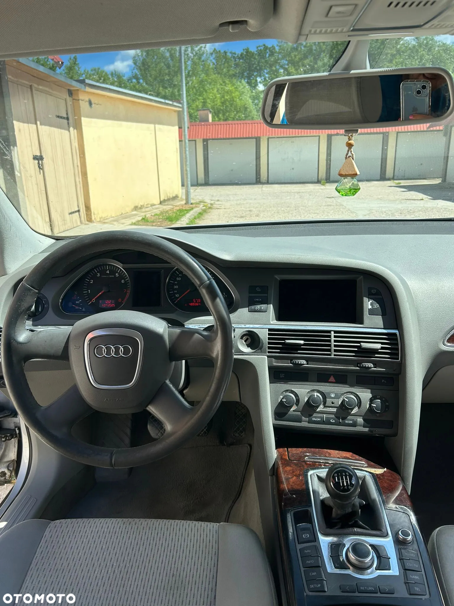 Audi A6 2.4 - 10
