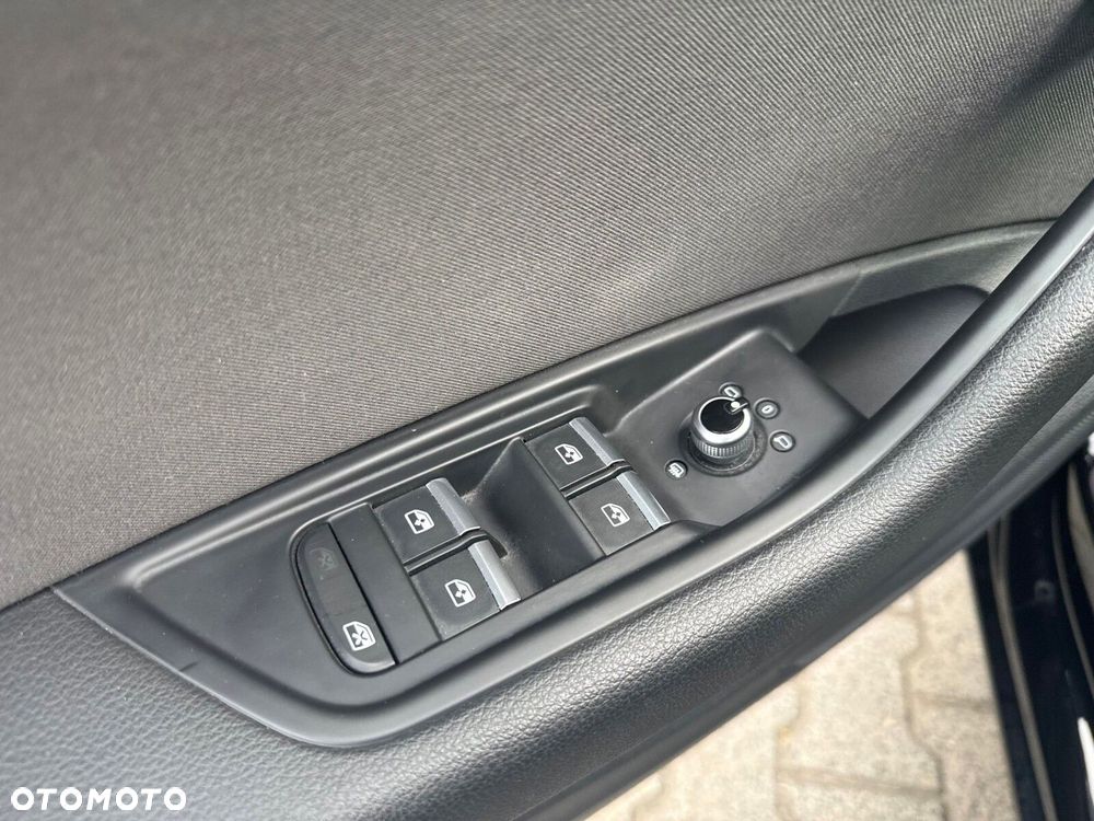 Audi A4 Avant 35 TFSI mHEV S tronic - 32