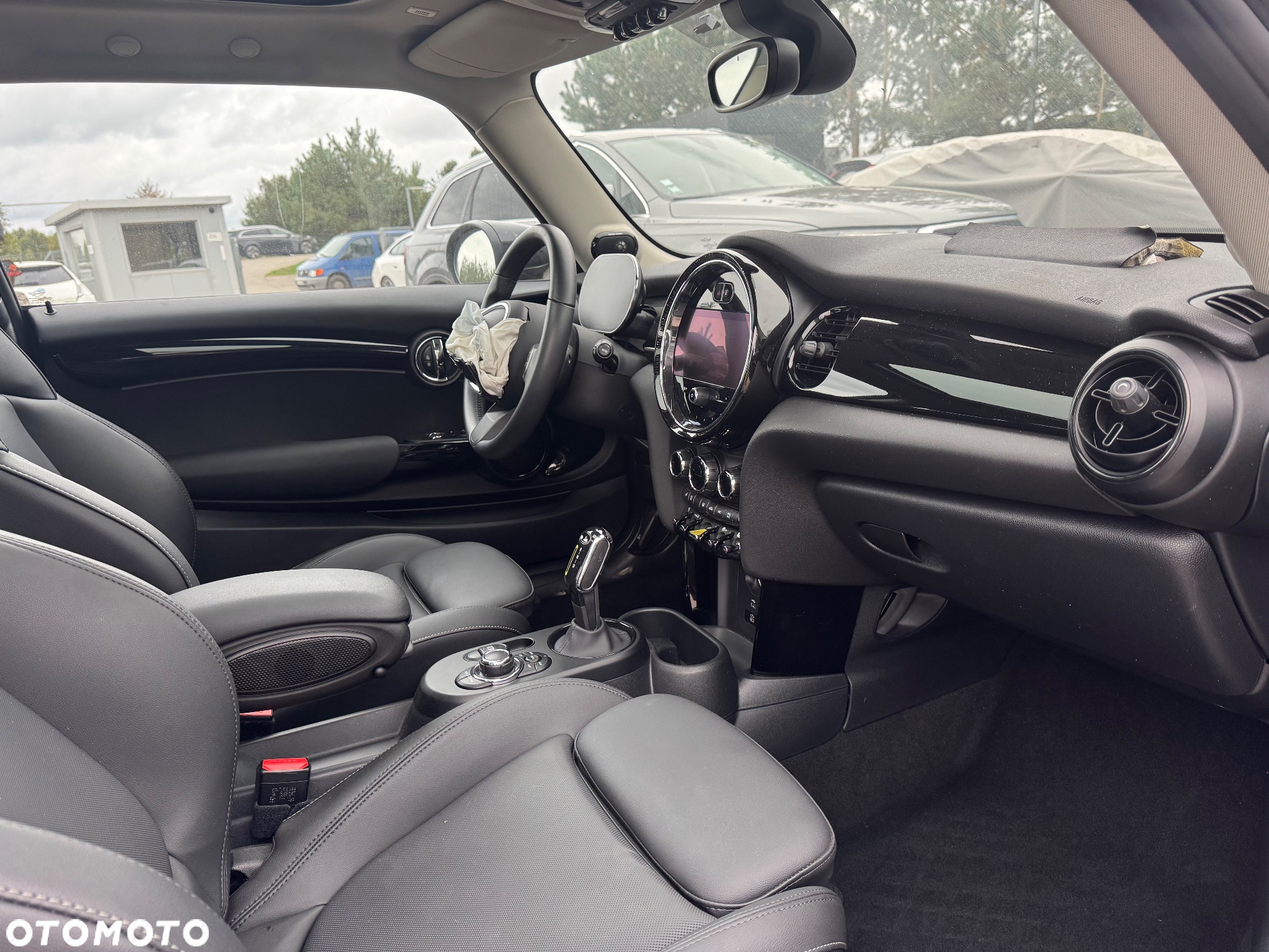 MINI Cooper SE Resolute Edition - 6