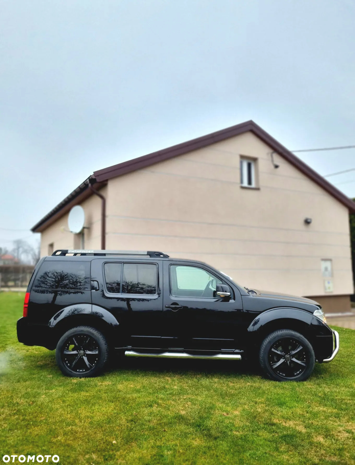 Nissan Pathfinder - 4