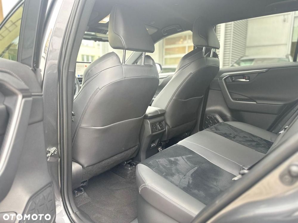 Toyota RAV4 2.5 Plug-In Hybrid GR Sport 4x4 - 12