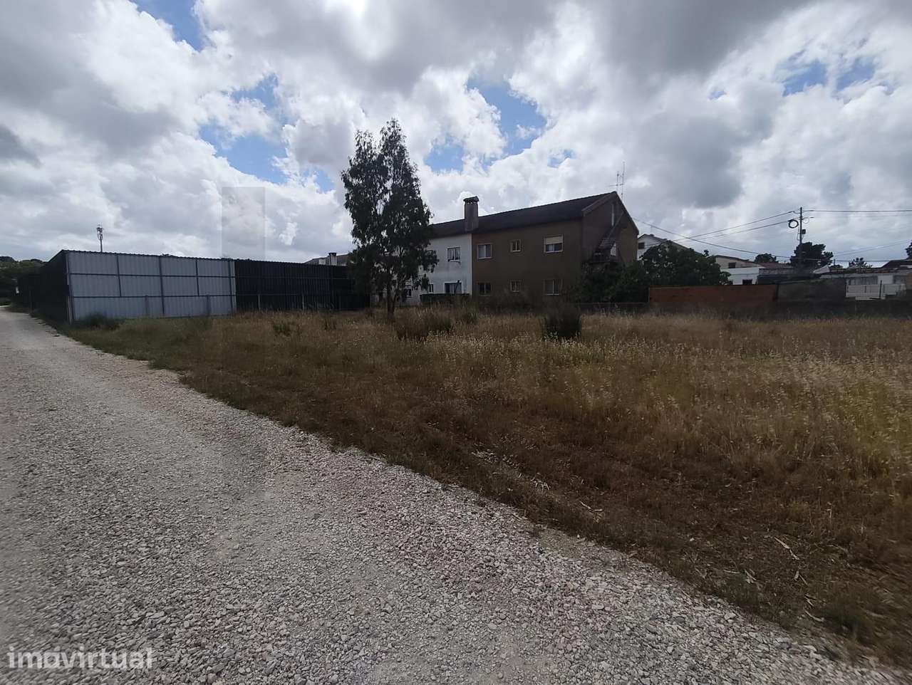 Lote de terreno para construção situado na urbanização Ribeira do Marc - Grande imagem: 3/36