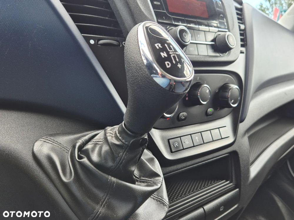 Iveco Daily 35S14 Hi-Matic, kontener 8PAL, pneumatyka, klimatyzacja - 14