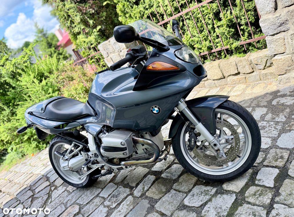 BMW R - 1