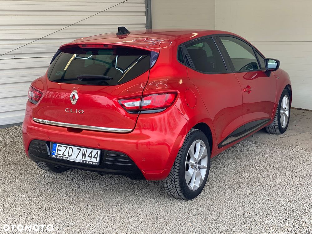 Renault Clio 1.2 16V Limited - 24