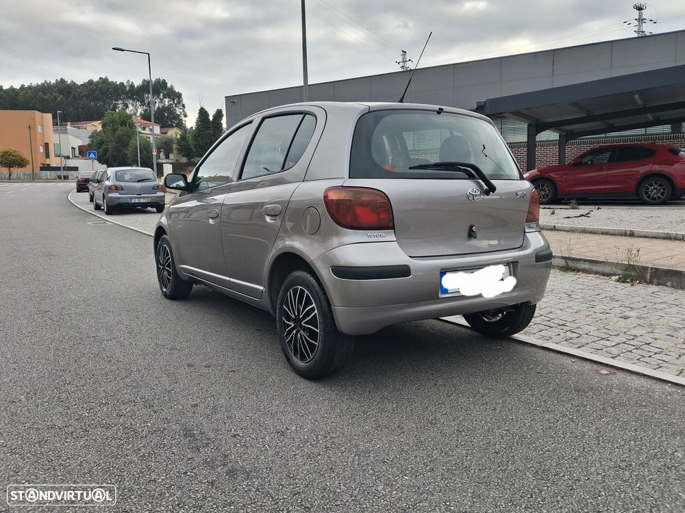 Toyota Yaris 1.0 Luna ABS+CD - 6