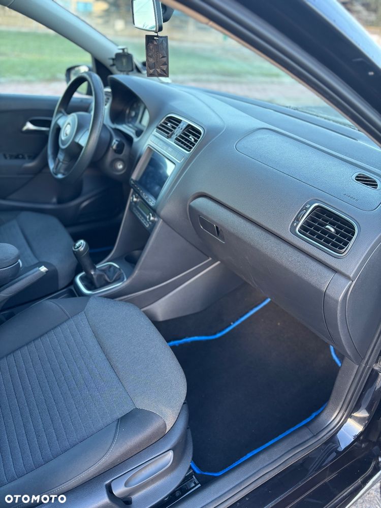 Volkswagen Polo - 11