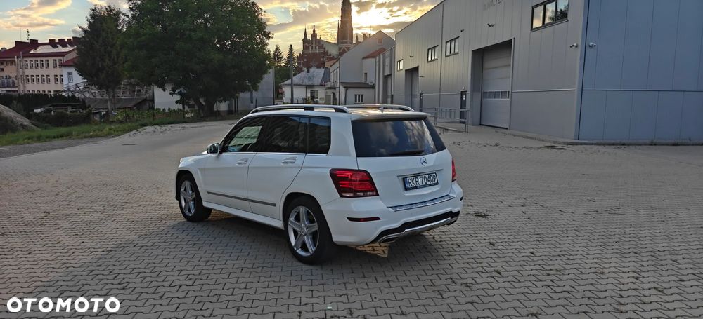 Mercedes-Benz GLK 350 4Matic (BlueEFFICIENCY) 7G-TRONIC - 5