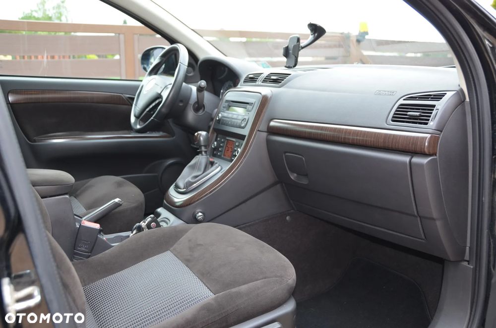 Fiat Croma 1.9 JTD Emotion - 12