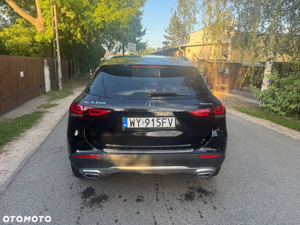 Mercedes-Benz GLA 250 4-Matic Style - 2