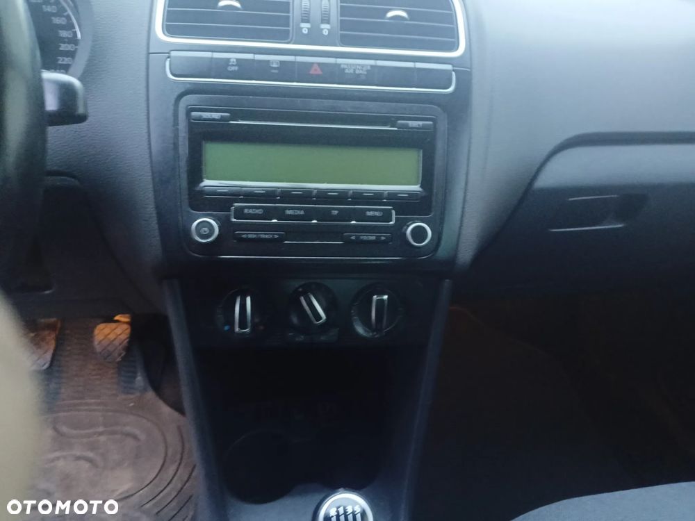 Volkswagen Polo 1.4 Team - 14