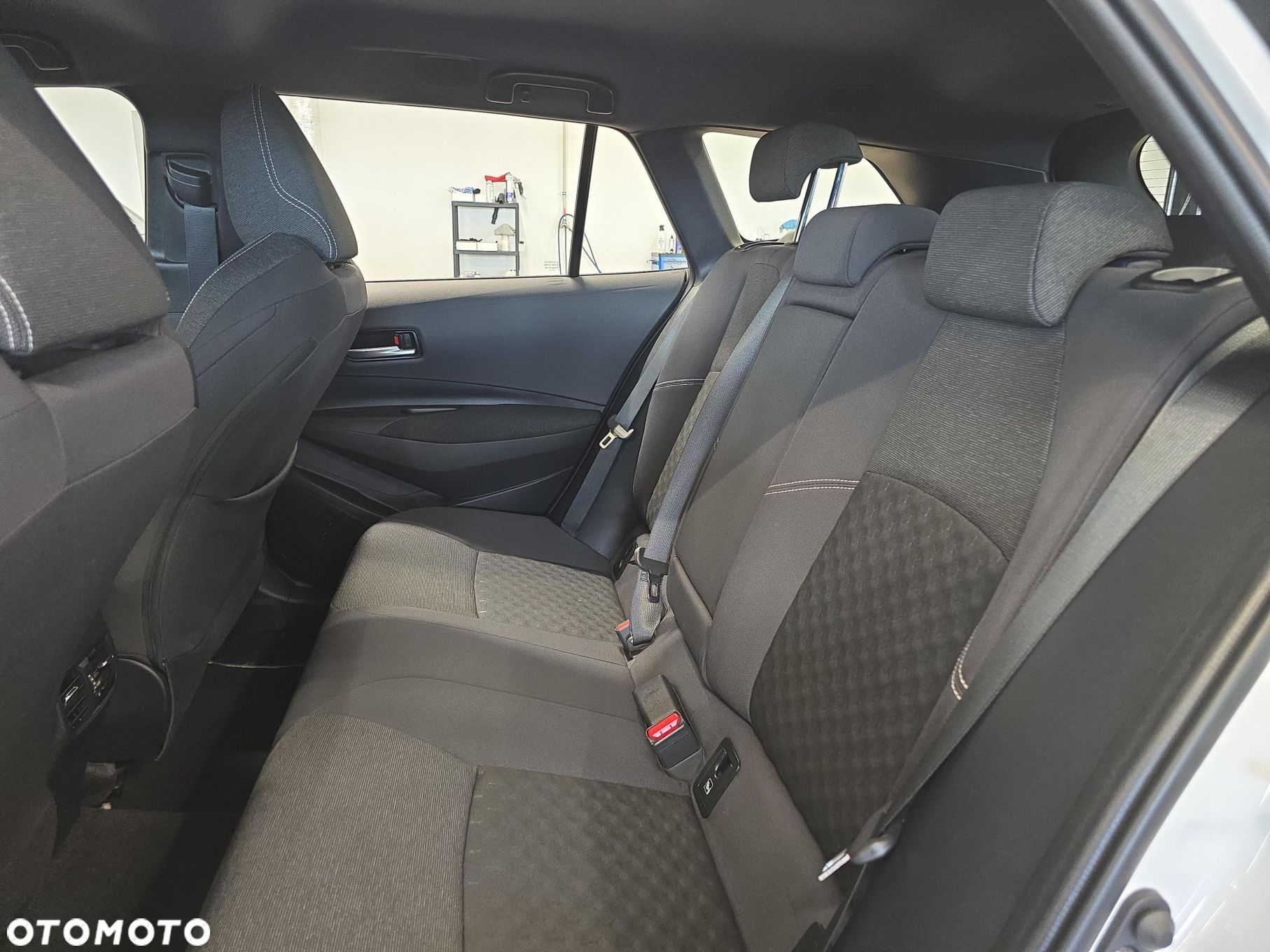 Toyota Corolla - 14