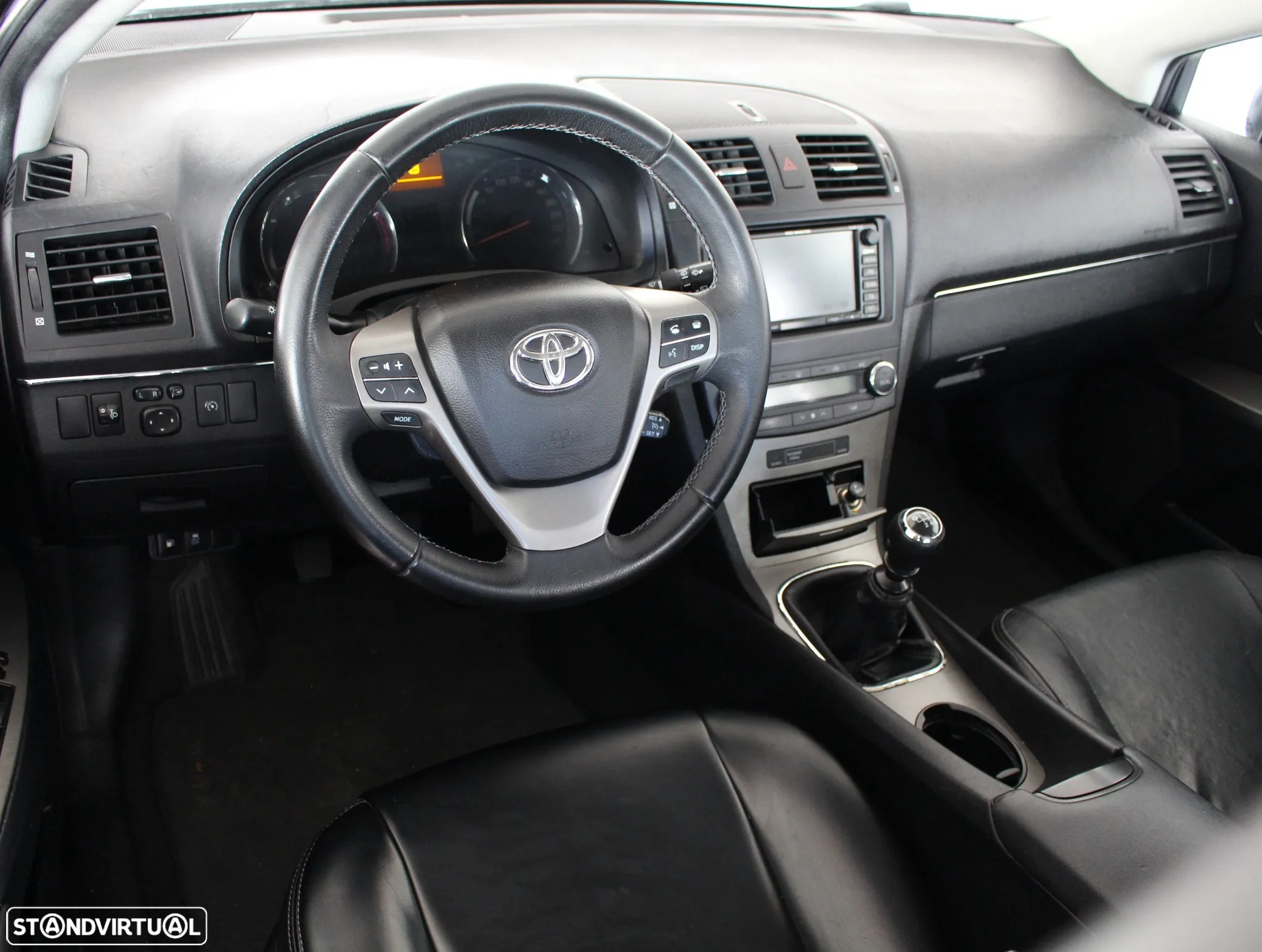 Toyota Avensis SW 2.0 D-4D Sol+GPS - 10