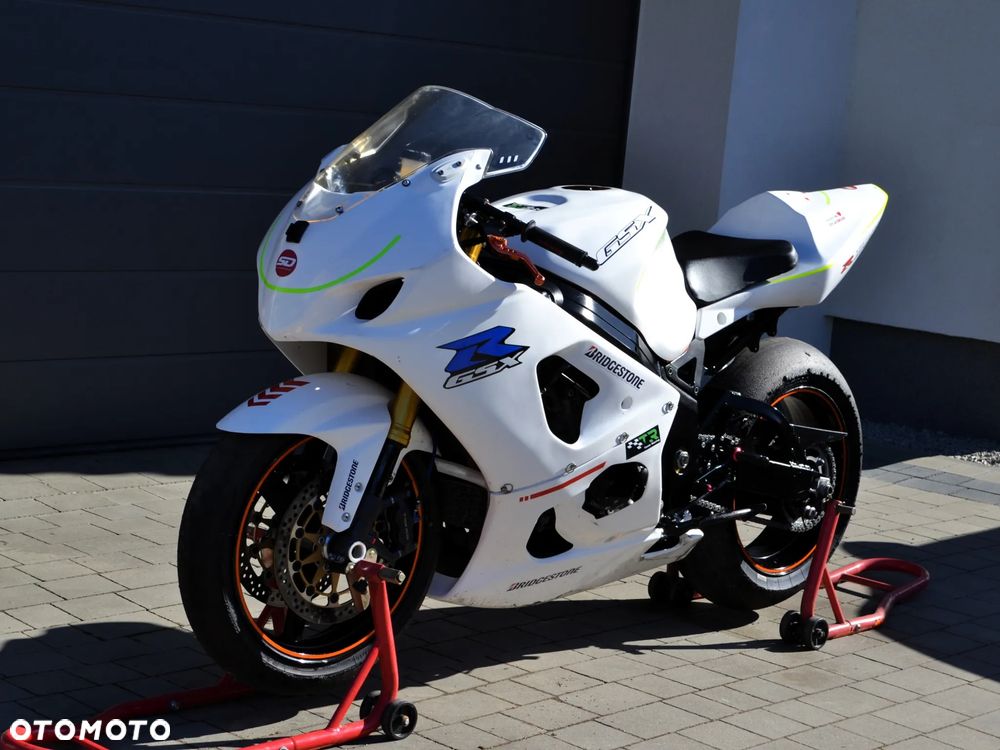 Suzuki GSX-R - 3