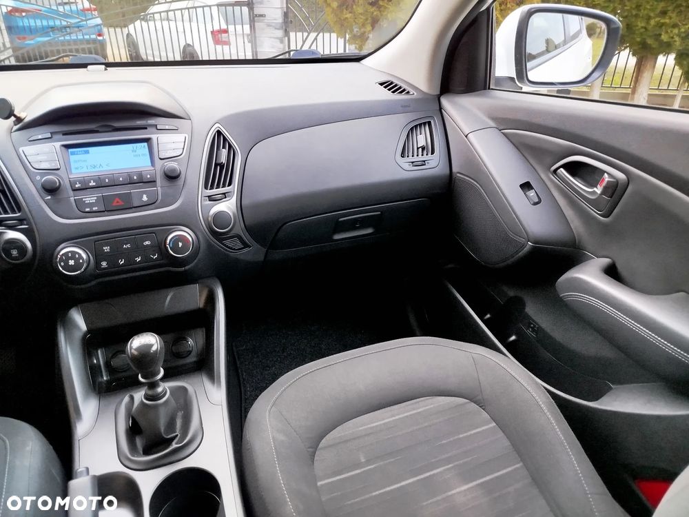 Hyundai ix35 1.6 2WD blue Style - 20