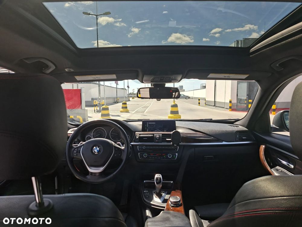 BMW Seria 3 328i Sport Line - 22