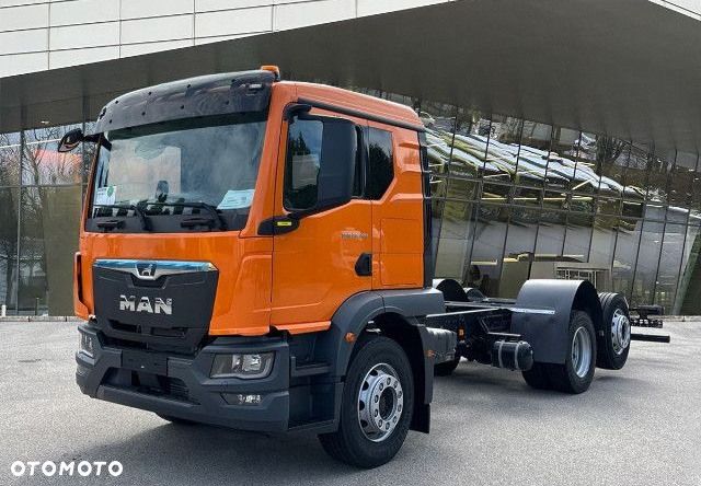 MAN NOWE podwozie MAN TGM 26.320 6x2 / 2026 / bez przebiegu / kab. sypialna - 1