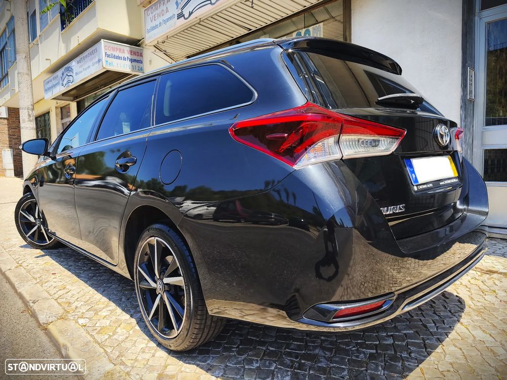 Toyota Auris Touring Sports 1.4 D-4D C.+P.Techo+P.Sport - 16