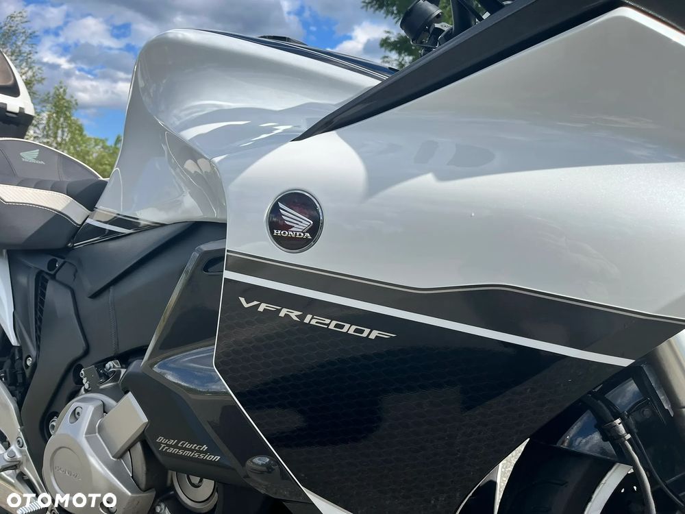 Honda VFR - 4