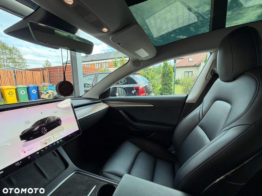 Tesla Model 3 Standard Range Plus - 10