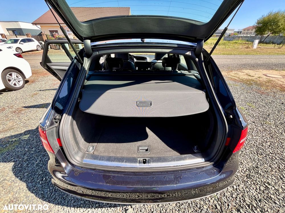 Audi A4 2.0 TDI DPF S line Sportpaket - 10