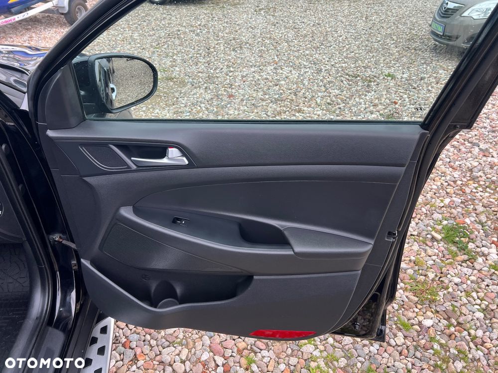 Hyundai Tucson blue 1.7 CRDi 2WD Advantage - 30