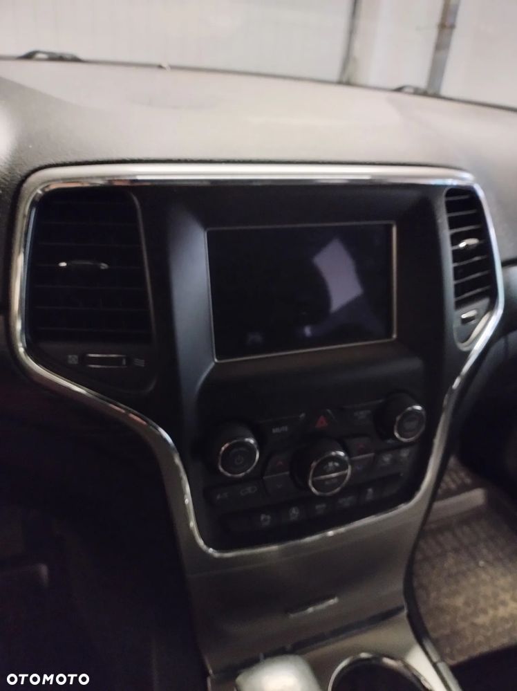 Jeep Grand Cherokee 3.6 V6 Laredo - 14