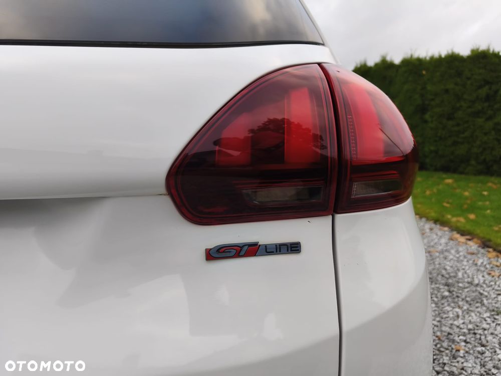 Peugeot 2008 - 11