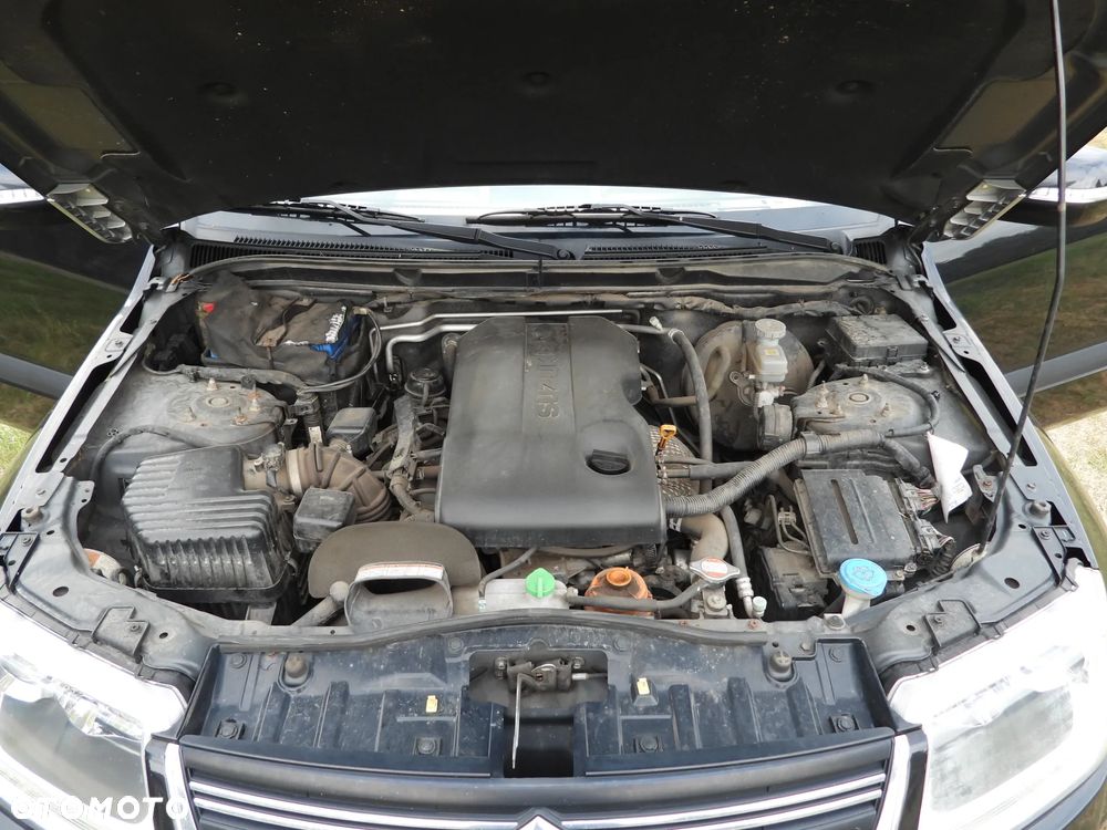 Suzuki Grand Vitara 2.4 Premium - 19