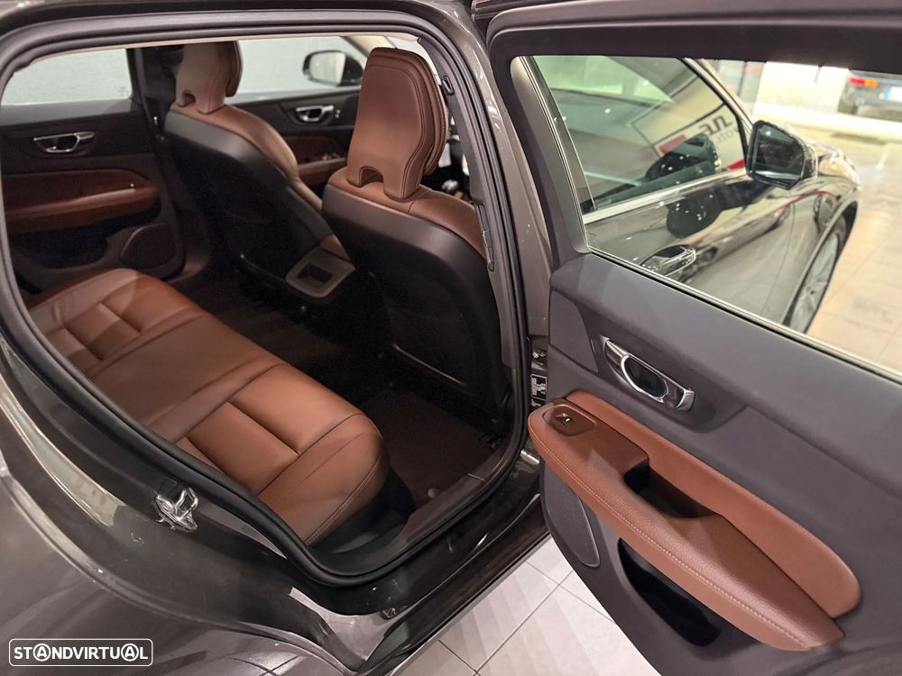 Volvo V60 D3 Momentum Pro - 18