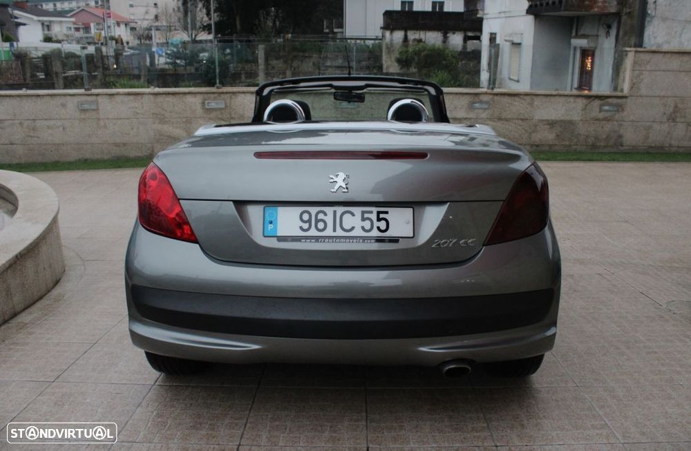 Peugeot 207 CC 1.6 HDi FAP - 8