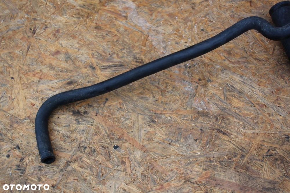 Przewód chłodnicy płynu BMW e34 e32 m30 3.0 3.5 r6 1722682 oryginalny - 3