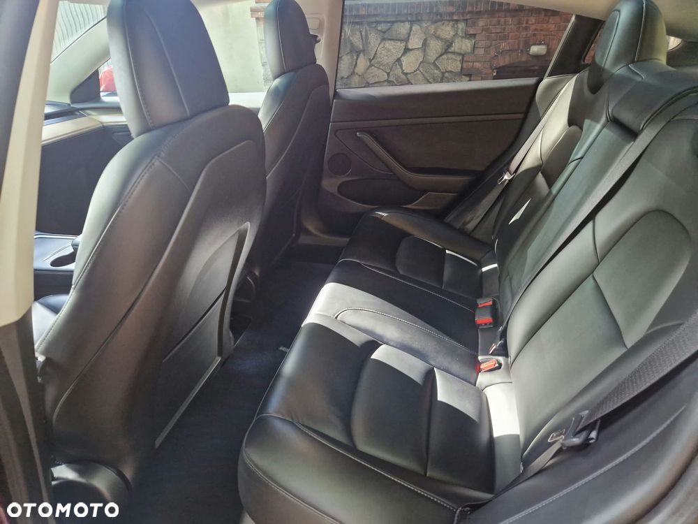 Tesla Model 3 RWD - 15