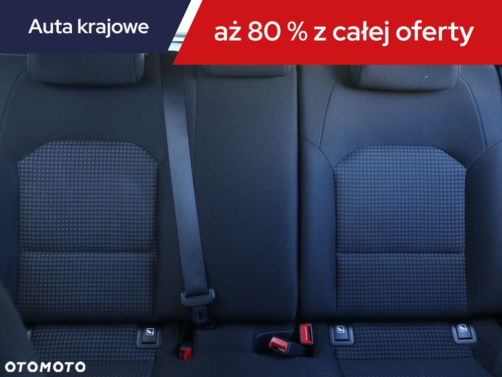 Kia Ceed - 12