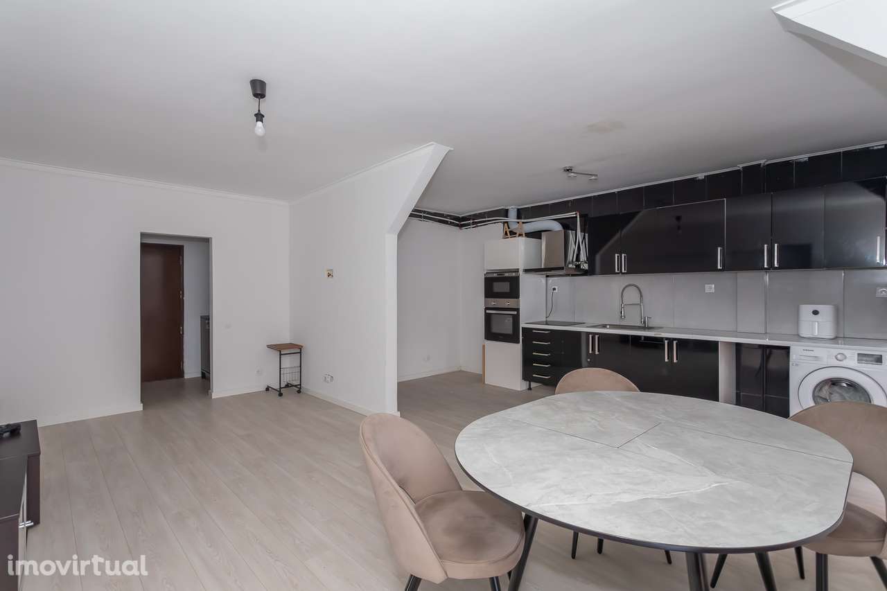 Vende-se T2 em Mem Martins - Grande imagem: 5/22