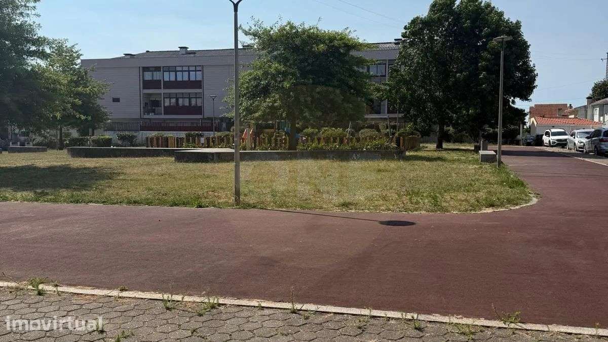 Terreno à venda em Mafamude Vila Nova de Gaia - Grande imagem: 2/10