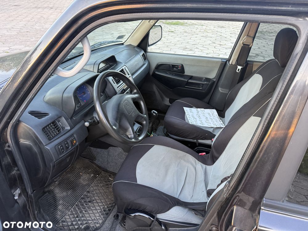 Mitsubishi Pajero Pinin - 5