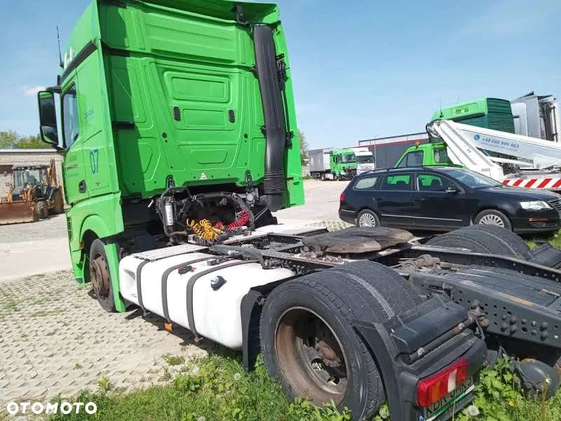 Mercedes-Benz Actros - 4