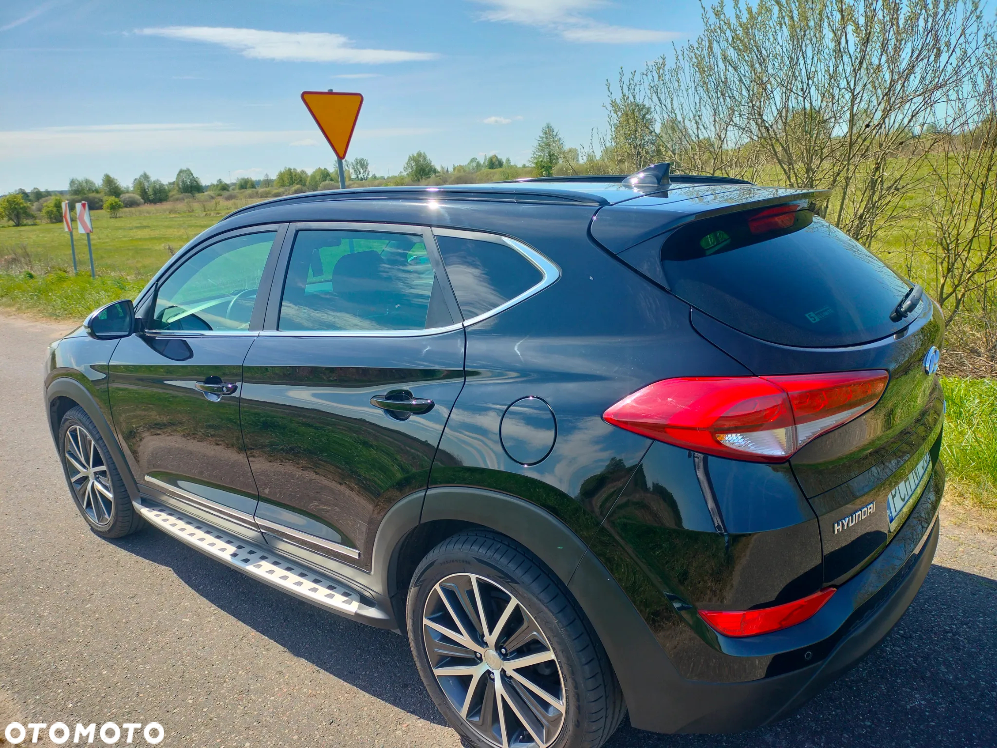 Hyundai Tucson 1.7 CRDI BlueDrive GO Plus 2WD DCT - 9