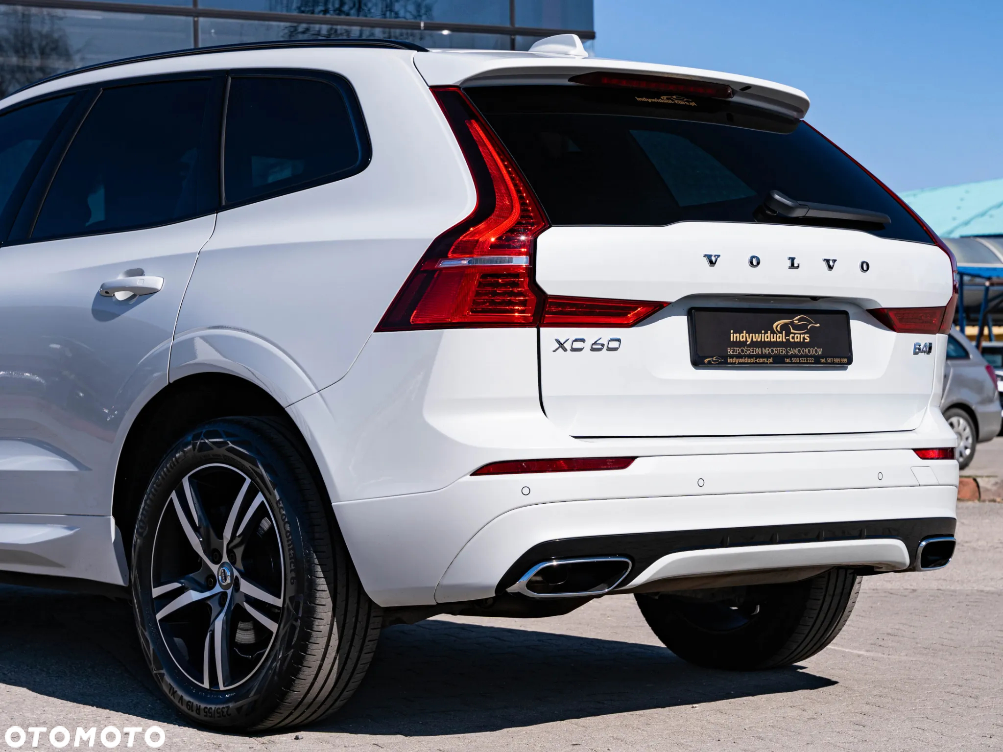 Volvo XC 60 B4 D AWD Plus Dark - 12