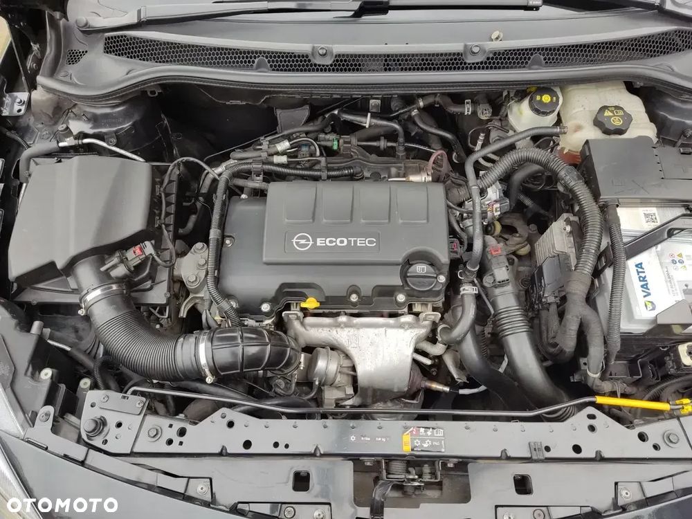 Opel Astra 1.4 Turbo Cosmo - 17