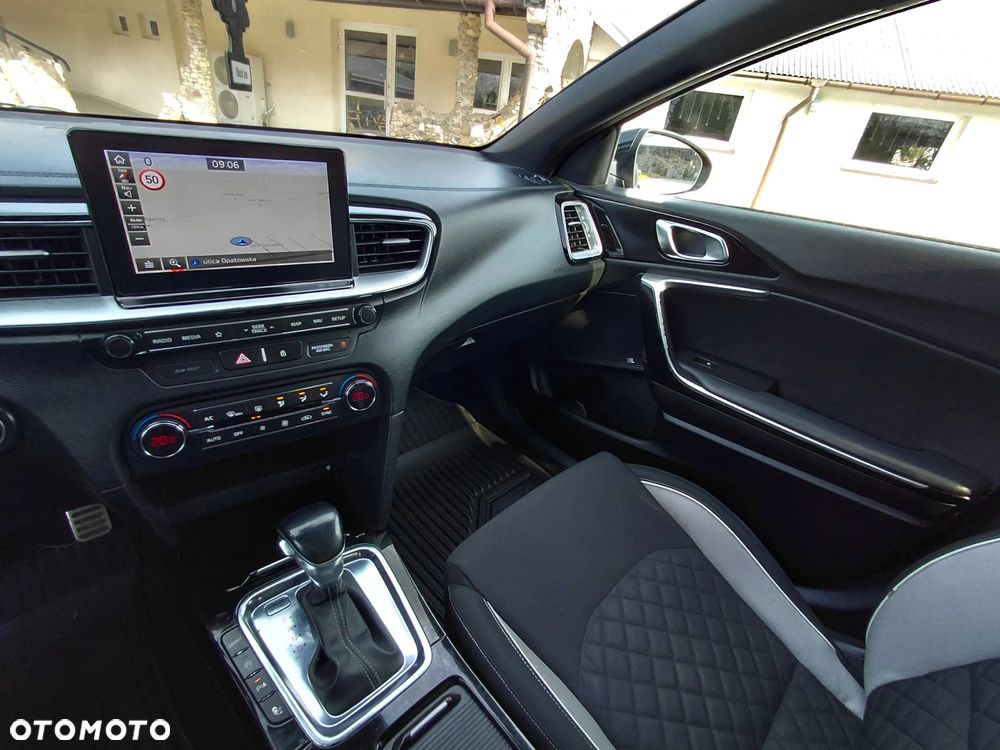 Kia ProCeed 1.6 CRDi GT Line DCT - 29