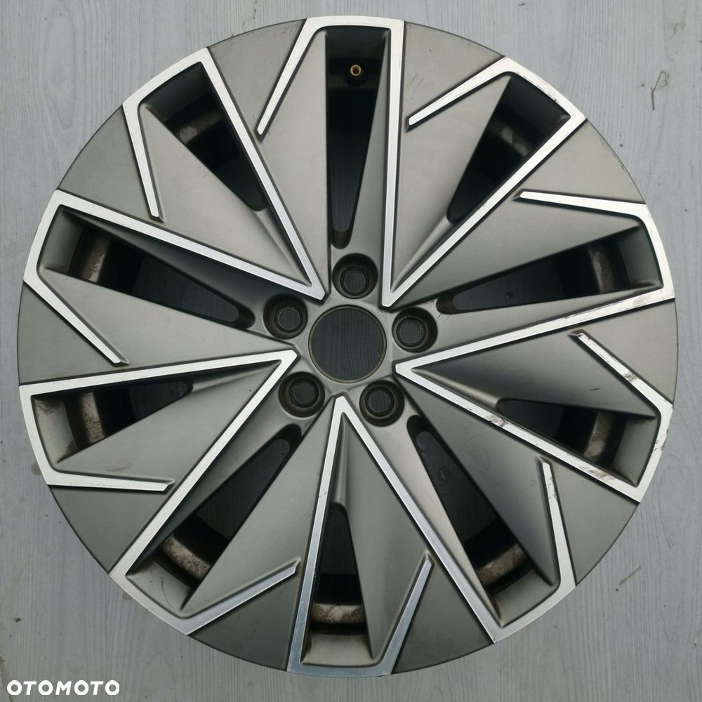 FELGA SKODA SCALA KAMIQ 6,5J 17 ET40 5x100 658.601.025.L 658.601.025.A - 1