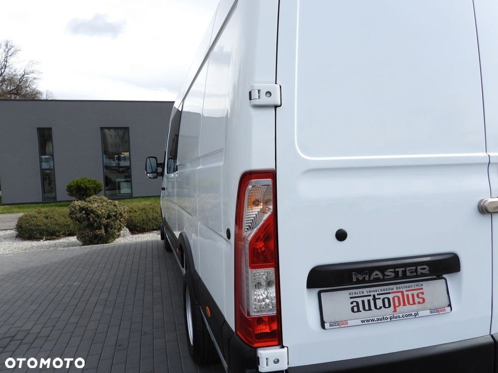Renault MASTER FURGON TEMPOMAT PNEUMATYKA BLIŹNIACZE KOŁA KLIMATYZACJA  165KM - 17