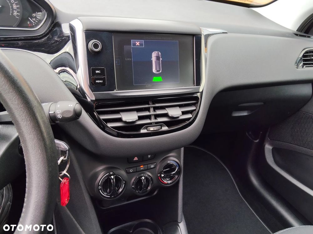 Peugeot 208 1.2 PureTech Style - 20