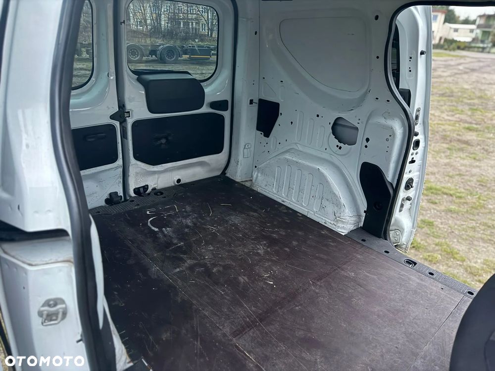 Dacia Dokker - 5