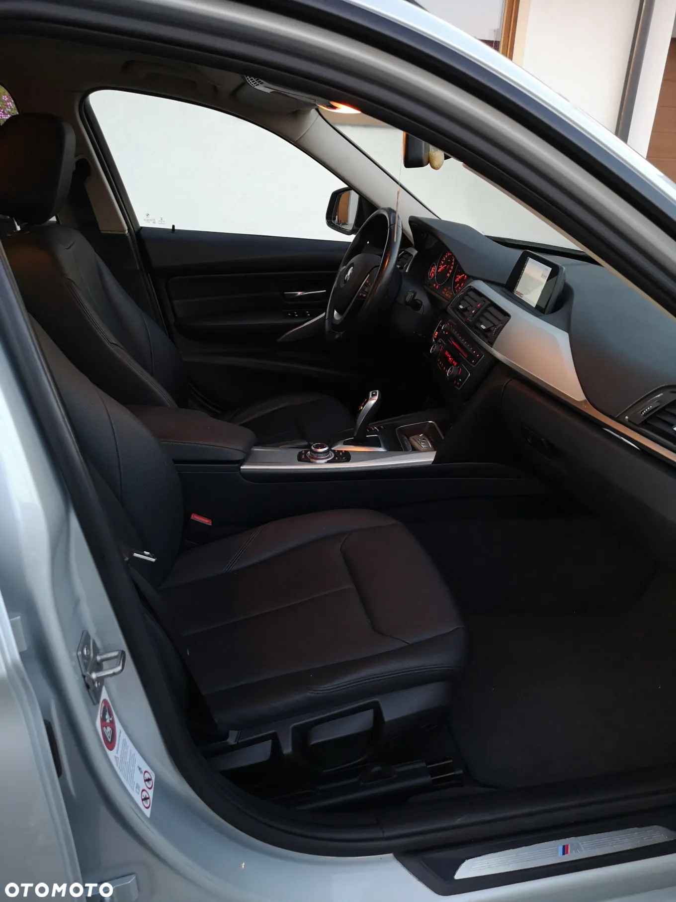 BMW Seria 3 318d Touring Blue Performance Modern Line - 20